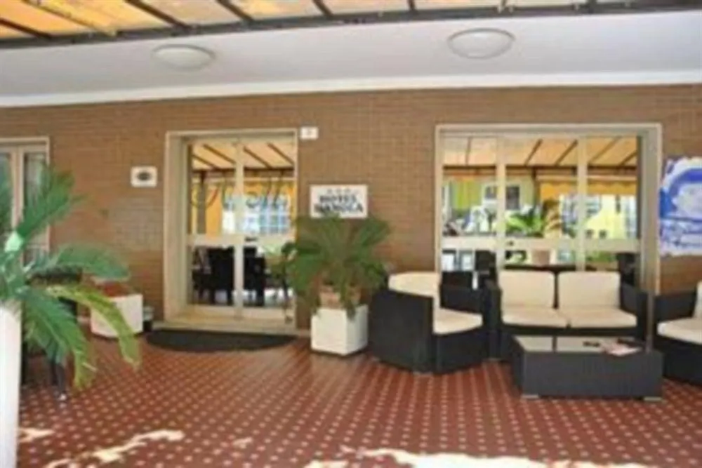 Hotel Manola 리미니