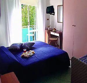 Hotel Manola 리미니